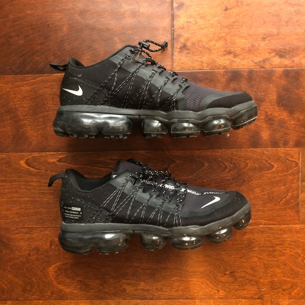 Nike size 10 air max utility